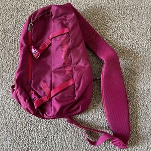 Patagonia Unisex Atom Sling Backpack Pink